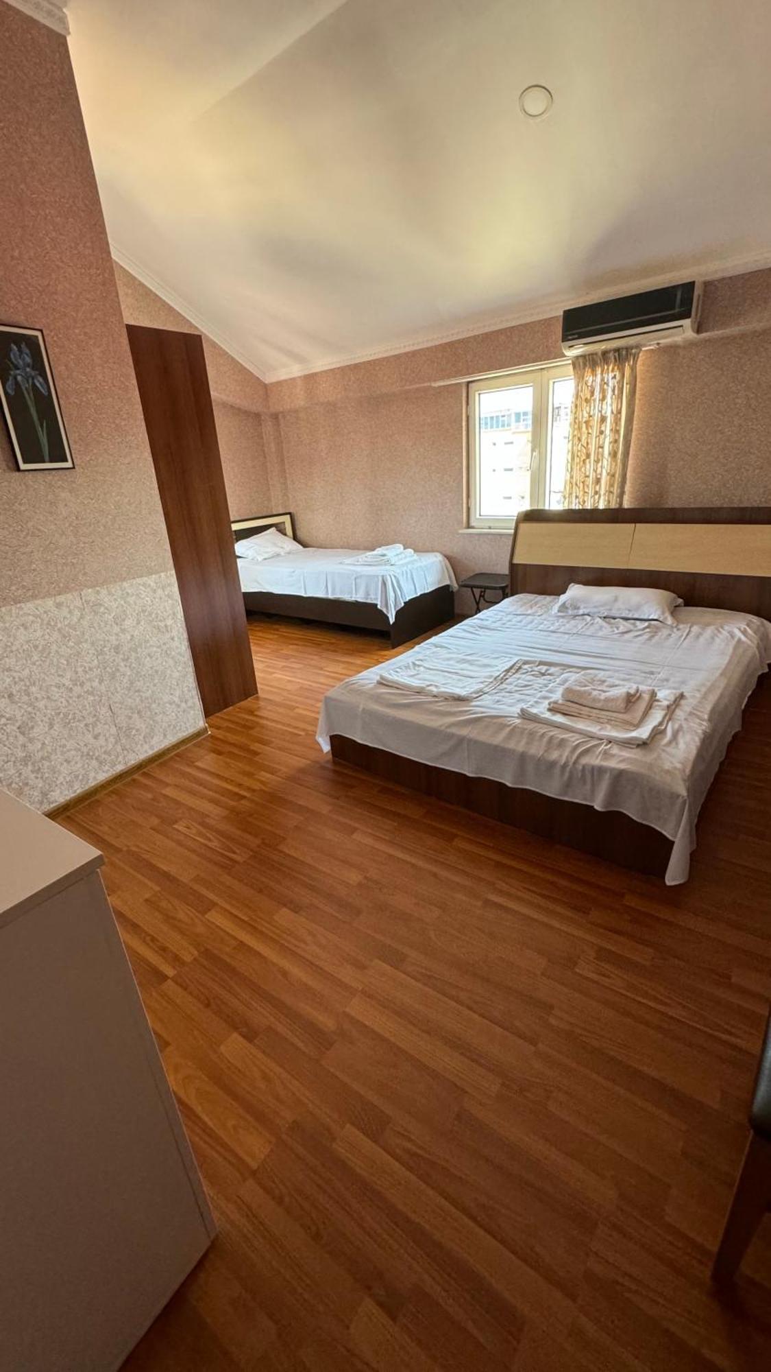 Twins Guest House Batumi Zewnętrze zdjęcie